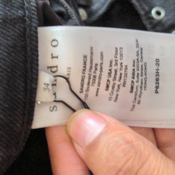 Sandro black high rise straight cut jeans with rivets, new with tags, size 34 - Picture 3 of 4